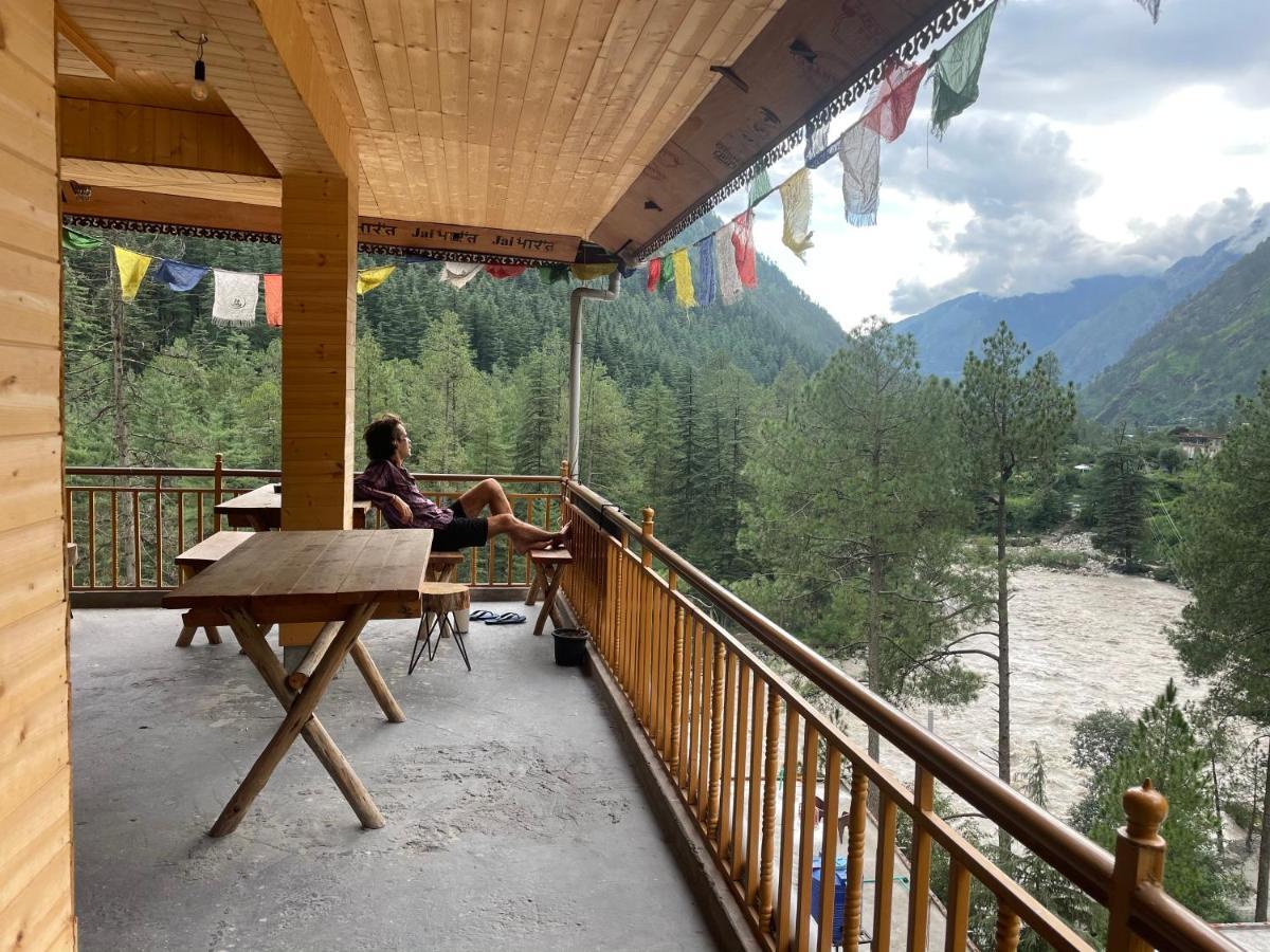 Highland Spirit Hotel Kasol Kültér fotó